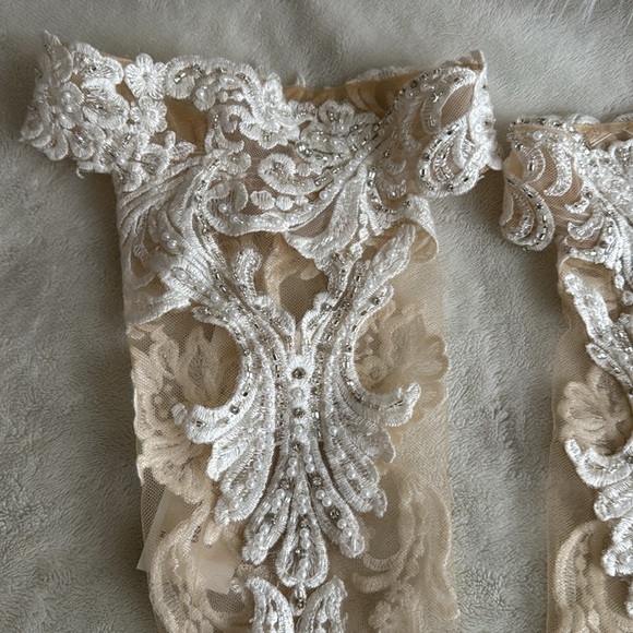 BRAND NEW Maggie Sottero Bridal Sleeves - Picture 3 of 9